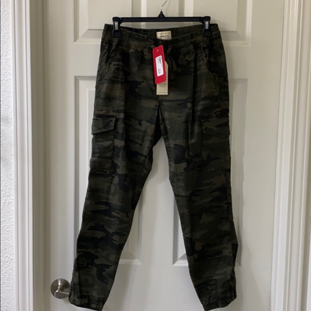 Sanctuary Camo Joggers